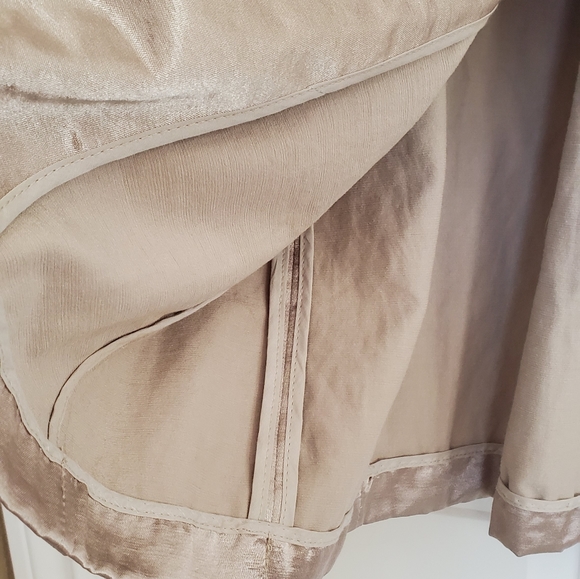 Metallic 3/4 sleeve trench velvet buttons - Picture 9 of 12